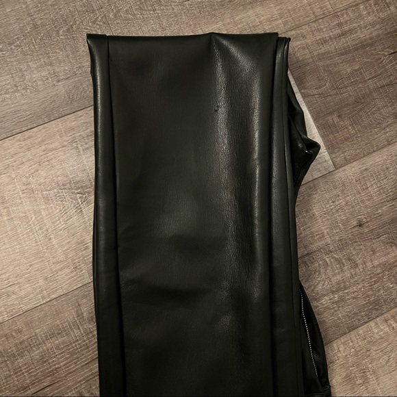 Aritzia  Iconic Melina Pants - Picture 9 of 11